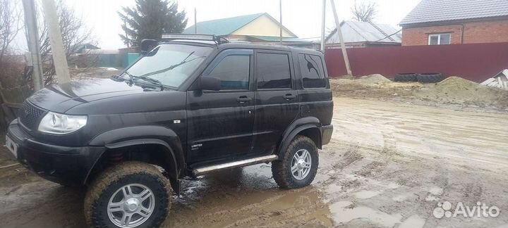 УАЗ Patriot 2.7 МТ, 2010, 186 000 км