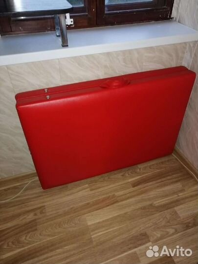 Массажный столик