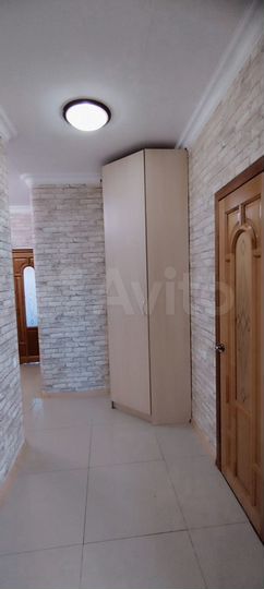 2-к. квартира, 65 м², 1/5 эт.