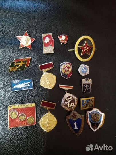 Значки медали