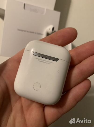 Кейс для airpods и 1 наушник