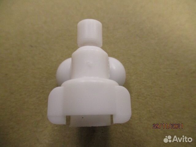 Крепёж распылитель держатель омыватель фар Nissan