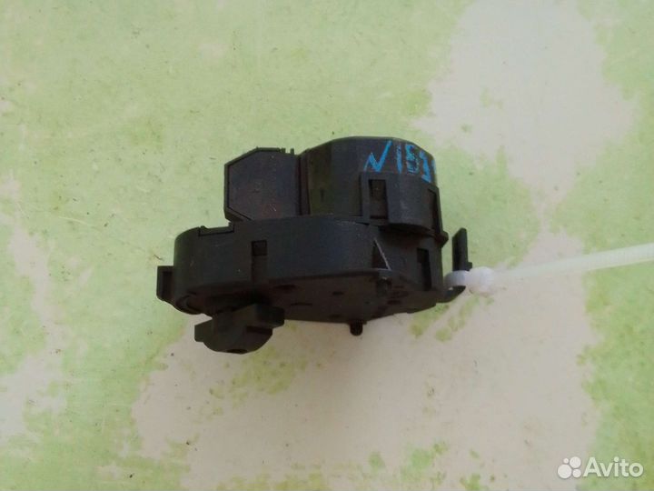 Моторчик заслонки отопителя BMW 5 E60/E61 б\у