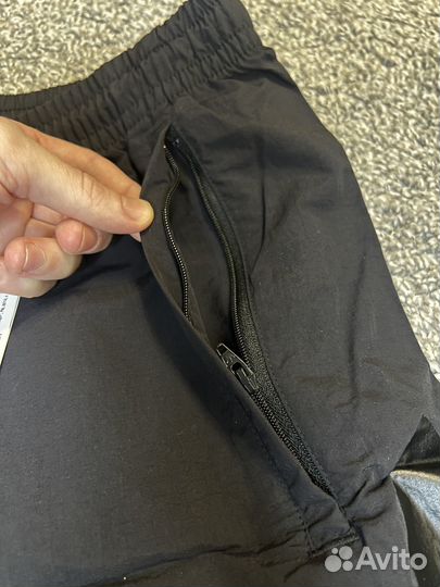 Шорты Adidas Tricolor новые, оригинал (S)