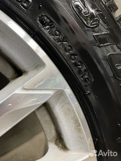 Bridgestone Blizzak Revo GZ 215/55 R16 93S