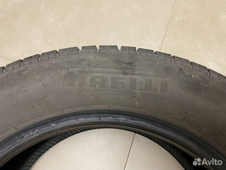 Pirelli Ice Zero FR 255/55 R18