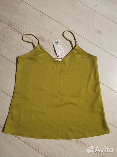 Uniqlo топ S новый