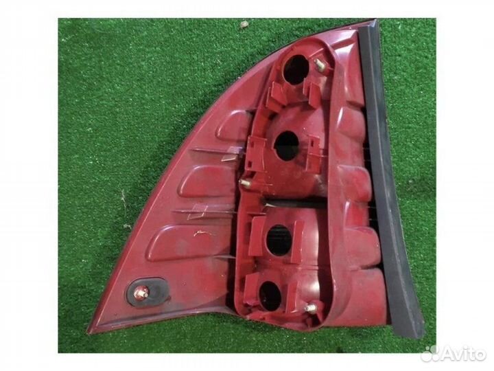 Фонарь задний правый Mercedes C W203 2003