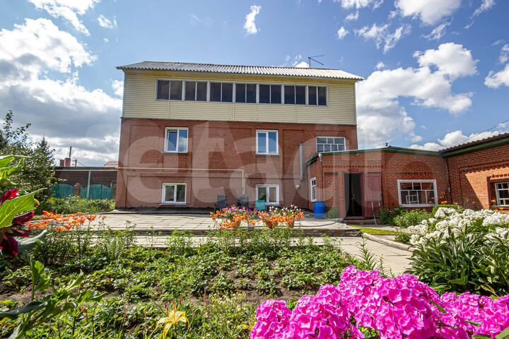 Дом 153,6 м² на участке 13,5 сот.