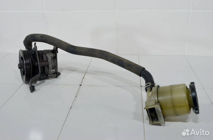 Насос гур Toyota Highlander 2 2000-2007