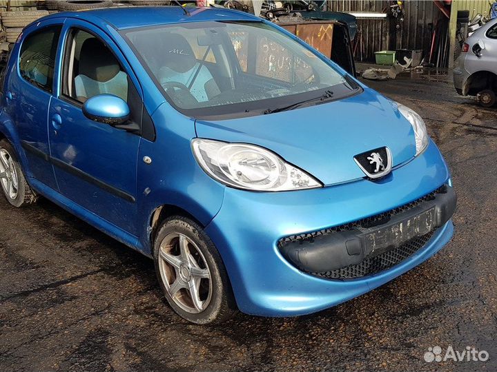 Разбор на запчасти Peugeot 107