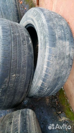 Kumho Solus HS51 235/65 R17