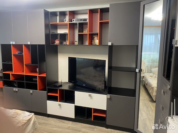 Стенка в гостиную