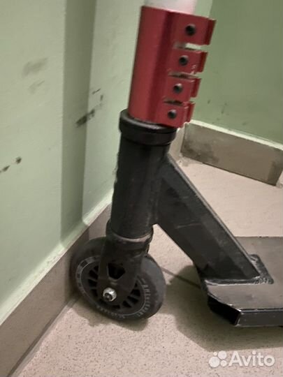 Трюковой самокат Explore Street