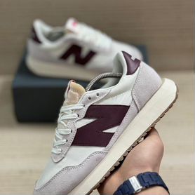 New Balance 237