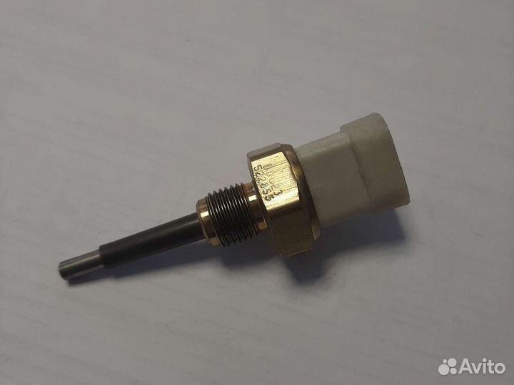 Датчик уровня(в расшир.бачке) FLC detroit 23522855