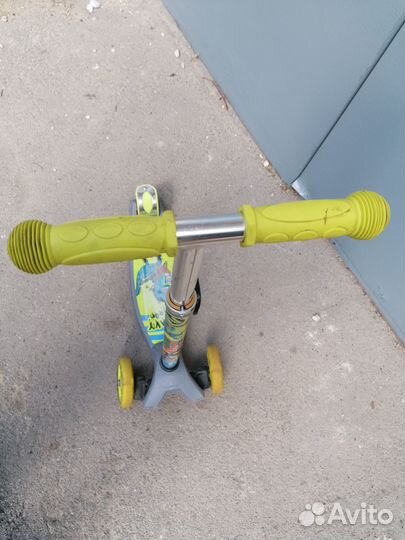 Самокат детский трехколесный