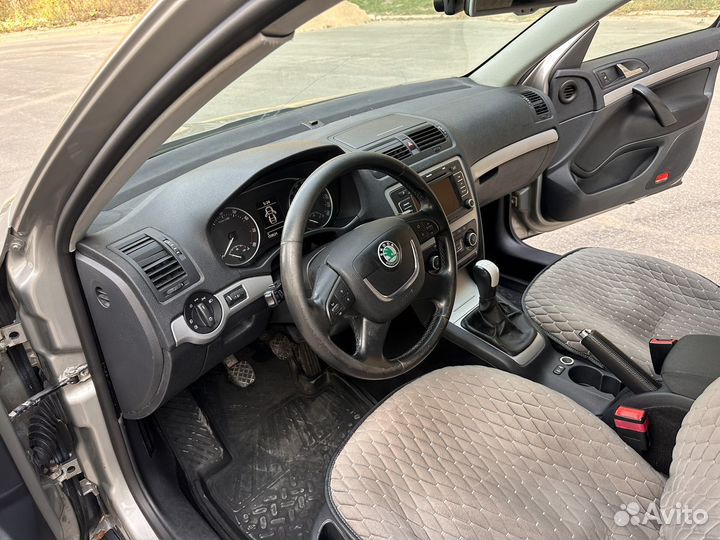 Skoda Octavia 1.6 МТ, 2010, 159 521 км