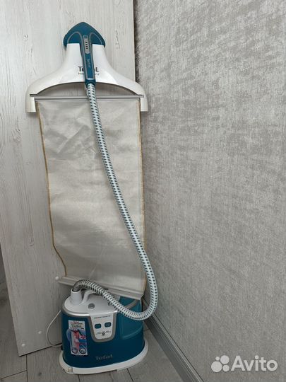 Вертикальный отпариватель Tefal Instant Control