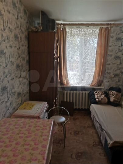Комната 11 м² в 3-к., 1/2 эт.