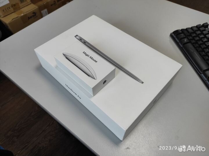 Macbook air 13 2022год
