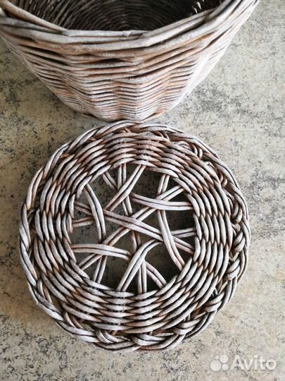 Корзина плетеная с крышкой 4л