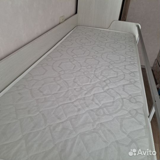 Детская кровать чердак