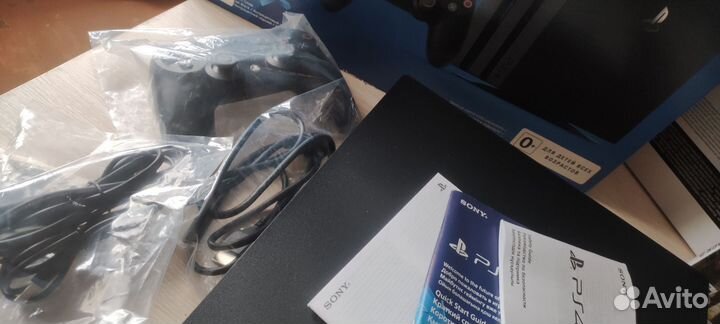 Sony playstation 4 ps4 pro 1TB