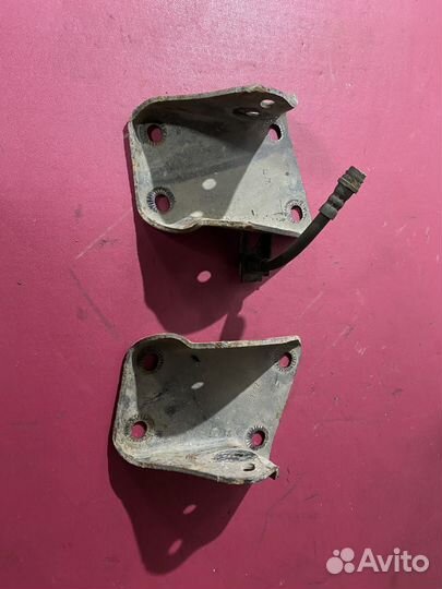 Кронштейн задней балки Volkswagen Polo 2011г