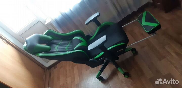 Компьютерное кресло