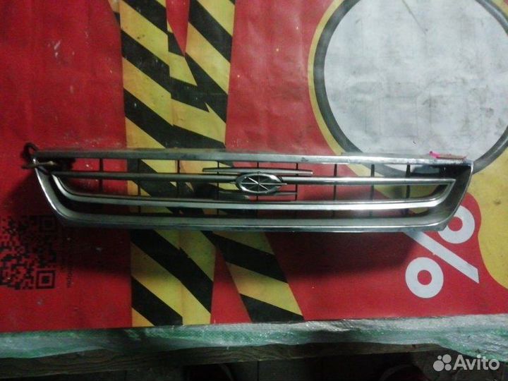 Решетка радиатора передняя Toyota Corona Exiv