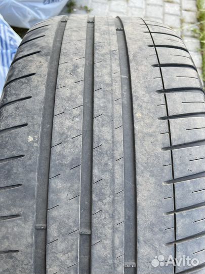 Michelin Pilot Sport 3 235/45 R18 98Y