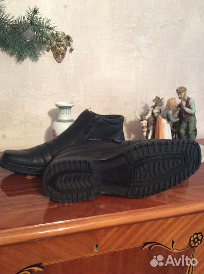 Продам сапожки мужские