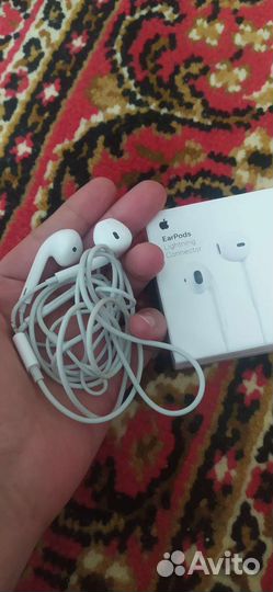 Наушники earpods