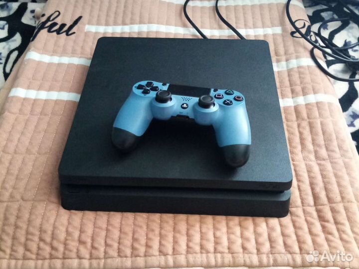 Sony PS4 slim