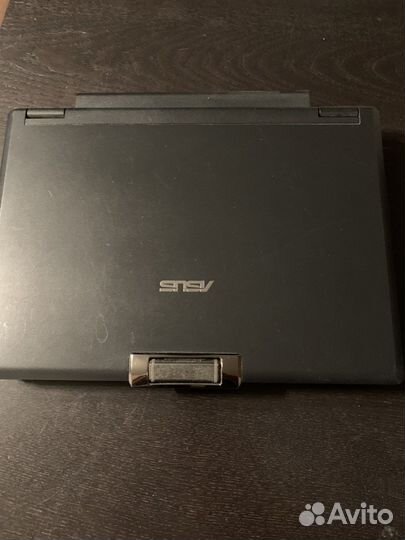 Ноутбук asus