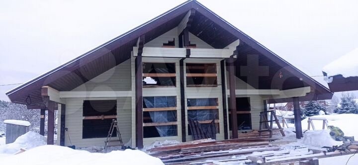 Дом 230 м² на участке 10 сот.