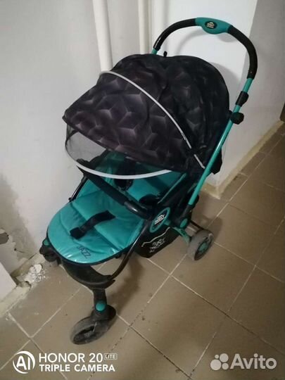 Прогулочная коляска