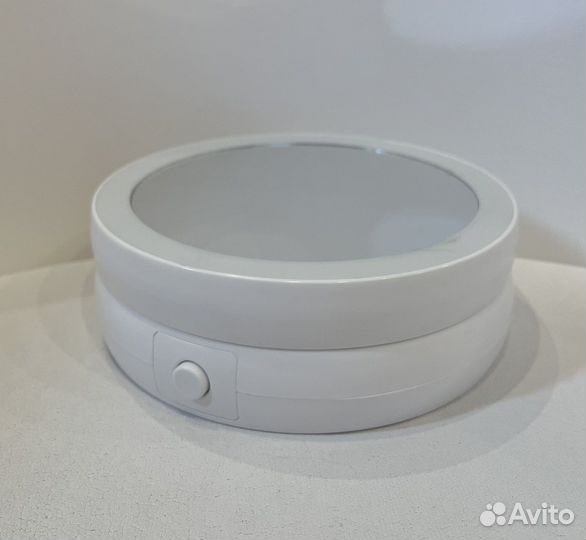 Настольное зеркало с подсветкой