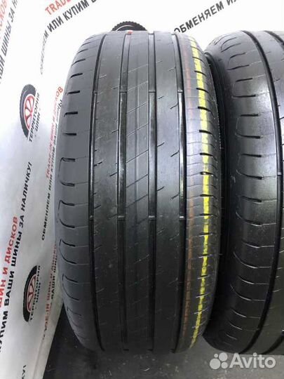 Goodyear EfficientGrip Cargo 2 235/55 R17 99H