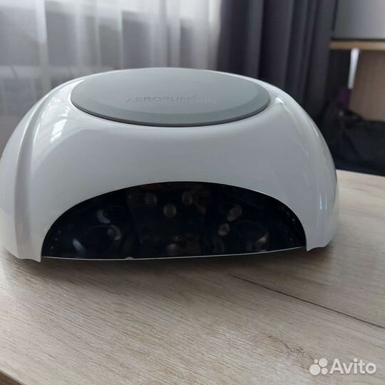 Лампа для ногтей