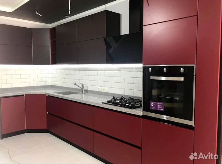 Кухонный гарнитур в стиле минимализм