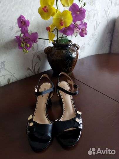 Босоножки женские 38 размер
