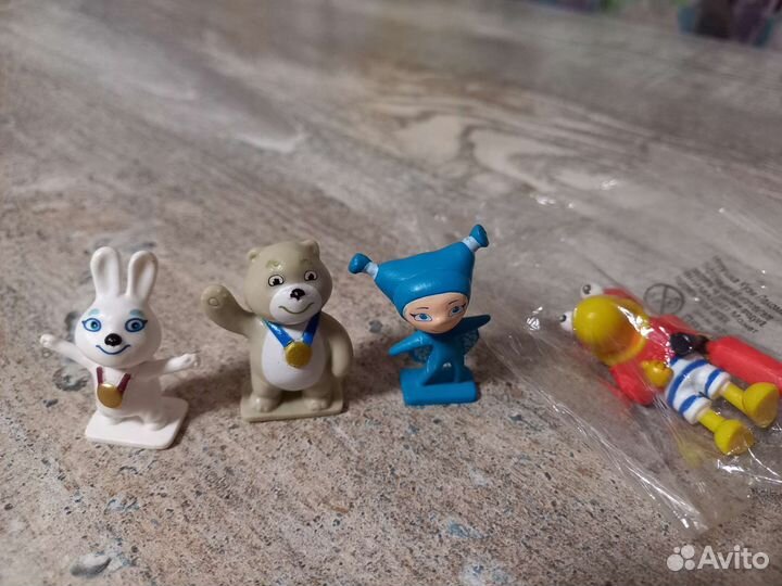 Игрушки из шоколадного яйца