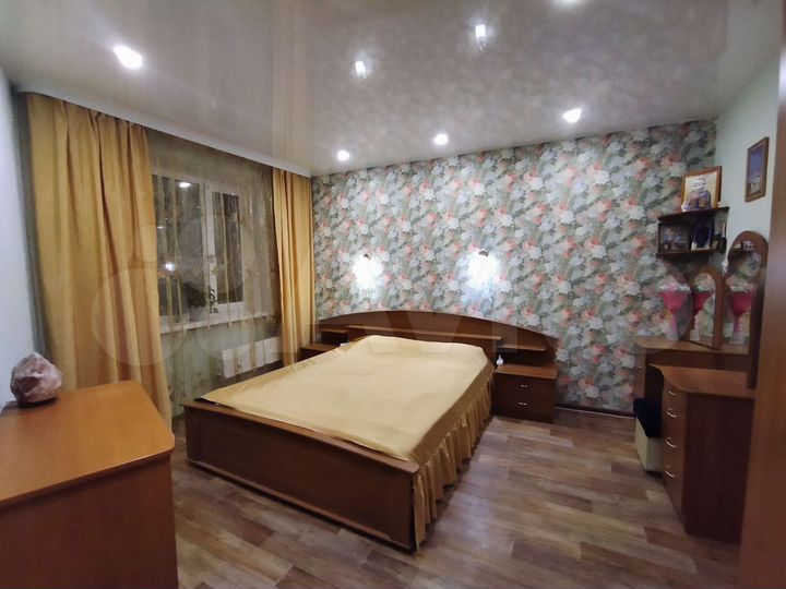 4-к. квартира, 81 м², 2/9 эт.