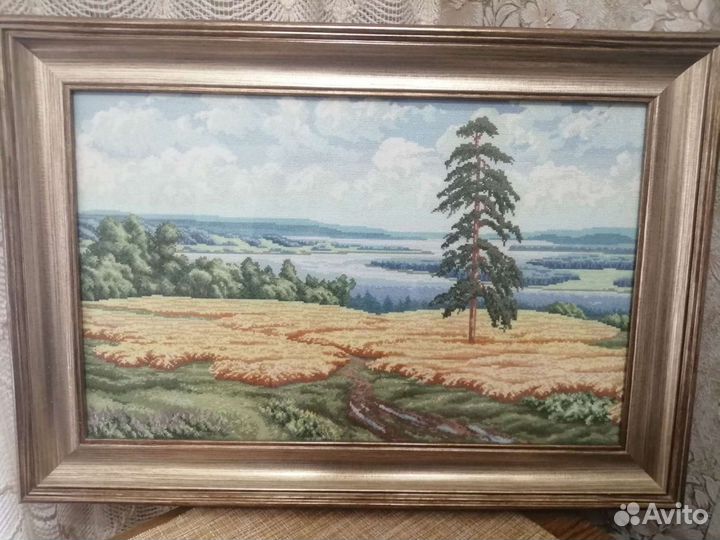 Картина вышитая крестом (ручная работа)