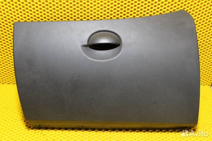Крышка бардачка Nissan Almera G15