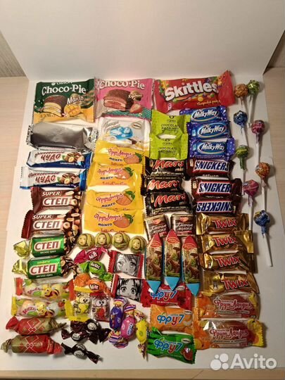 Подарочный набор конфет в банке (2 литра). 14 февр