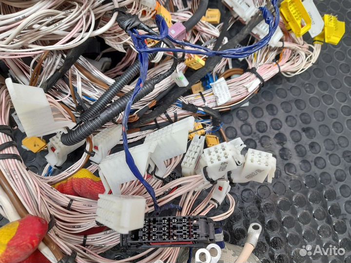 Проводка кабины основная Man TGX