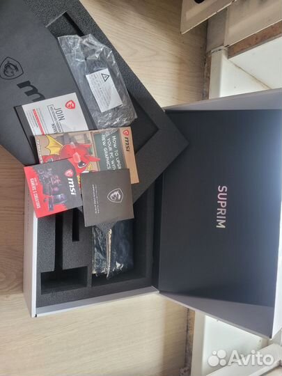 Коробка от видеокарты 3090 ti suprim